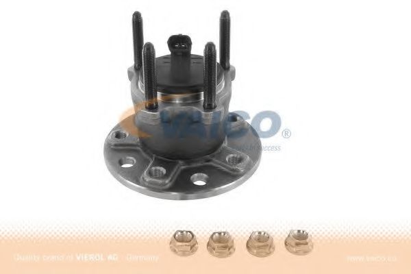 V40-0545 Butuc roata VAICO 