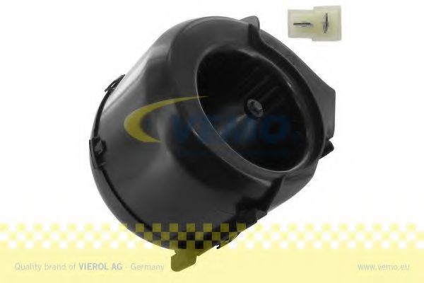 V15-03-1861-1 Ventilator, habitaclu VEMO 