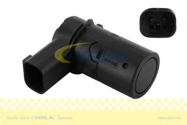 V24-72-0132 Sensor, ajutor parcare VEMO 