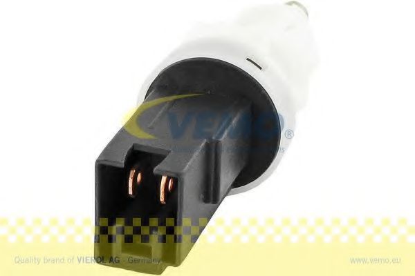 V24-73-0020 Comutator lumini frana VEMO 