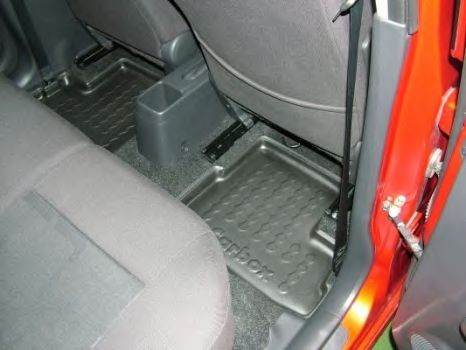 437848000 Covor compartiment picioare CARBOX 